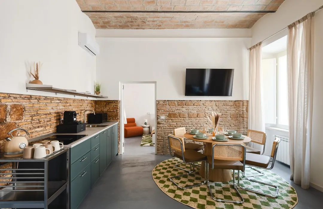 Colosseo Flats And Penthouse-1
