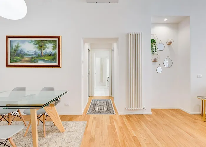 Opera Exclusive House By Premium Suites Collection